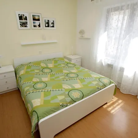 Apartments Besker Makarska Exterior photo