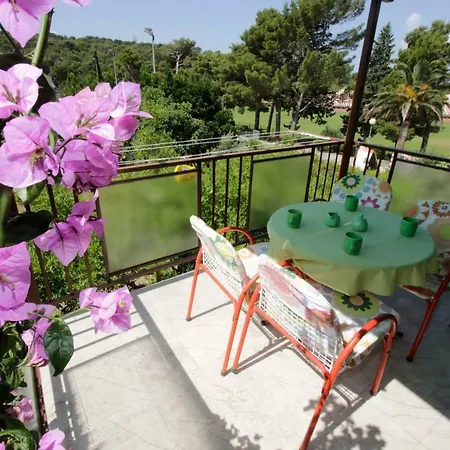 Apartments Besker Makarska Exterior photo
