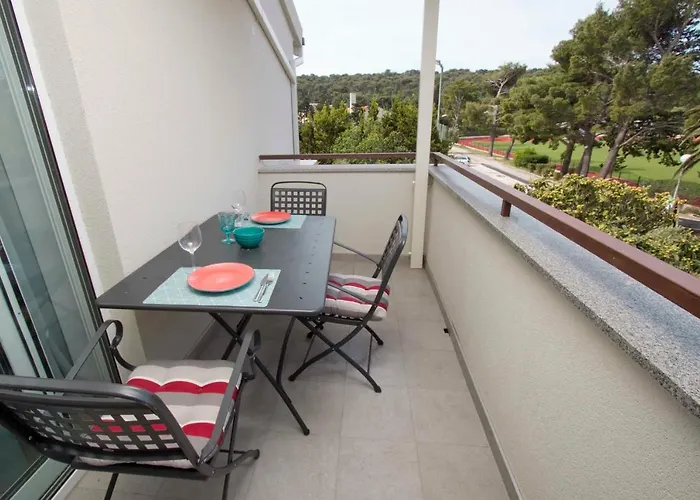 Apartments Besker
